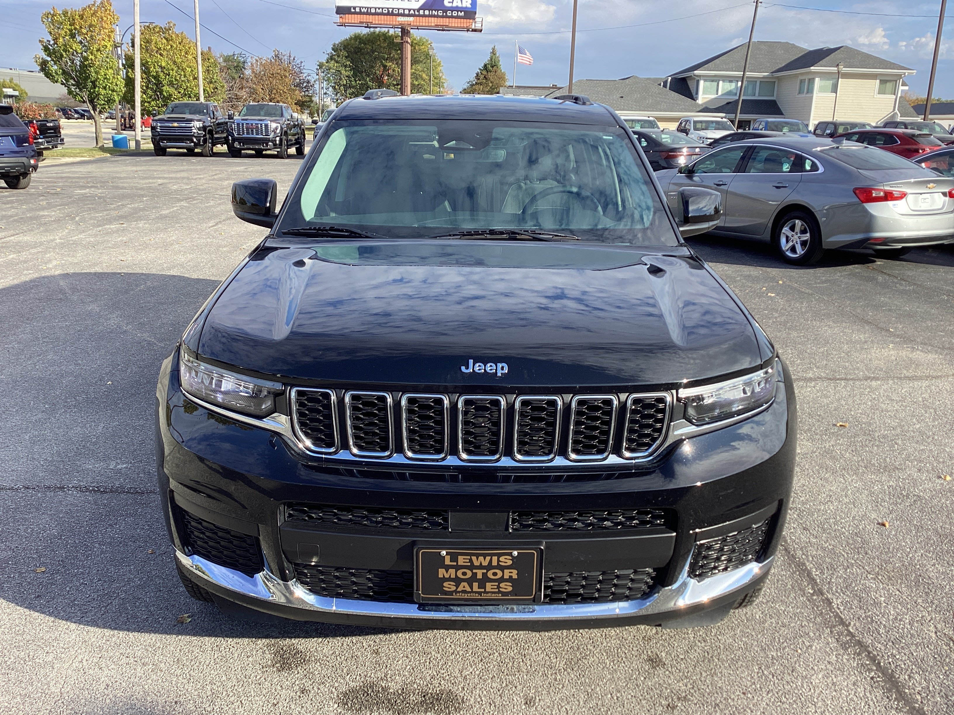 Used 2023 Jeep Grand Cherokee L Laredo SUV