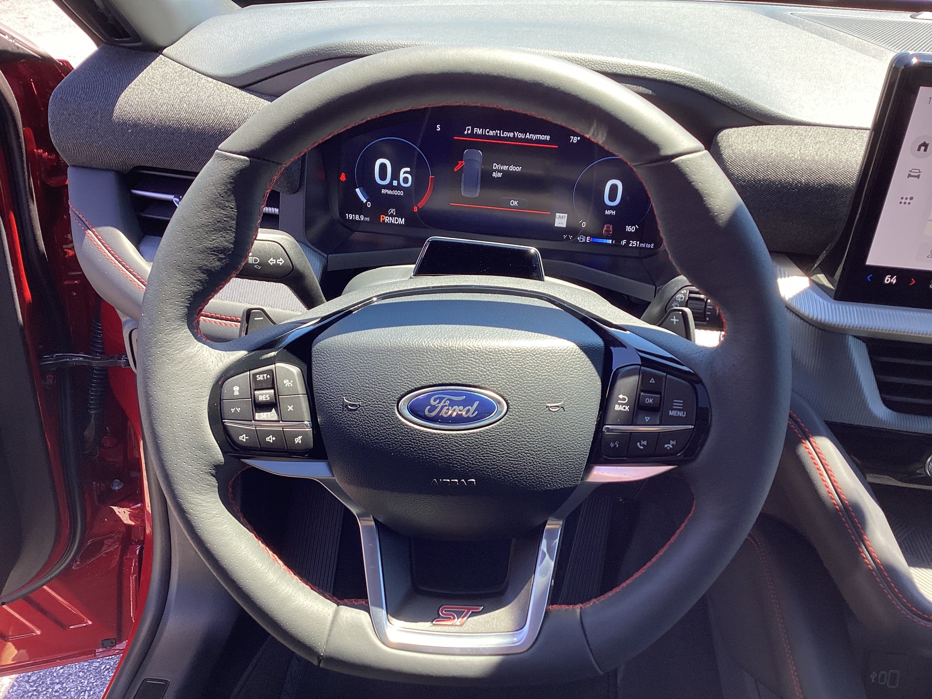 2026 Ford Explorer ST - Photo 18