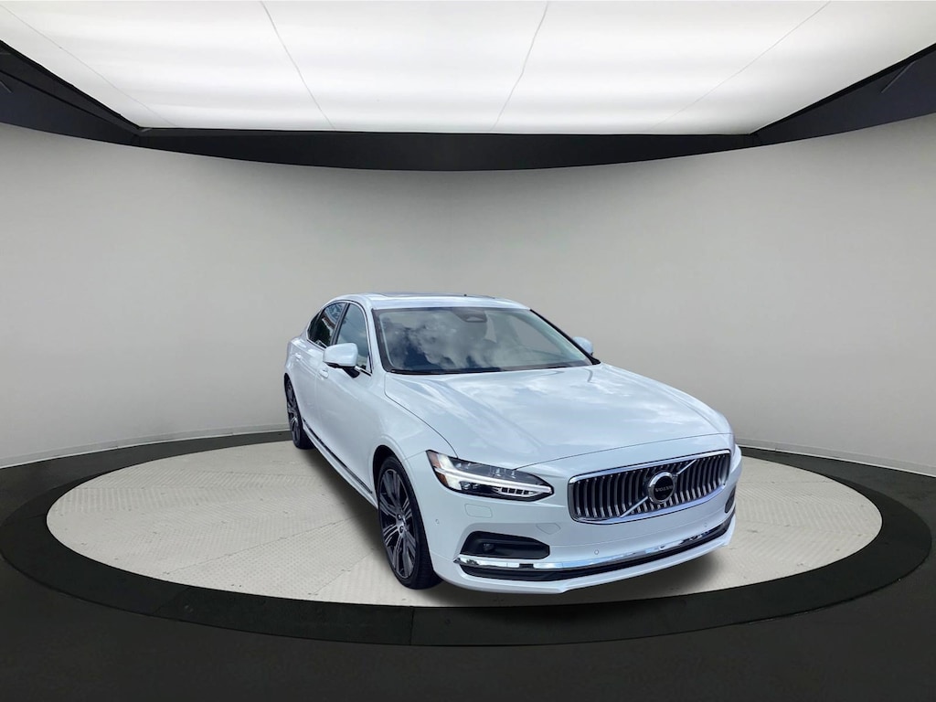 Used 2023 Volvo S90 Plus B6 AWD Plus