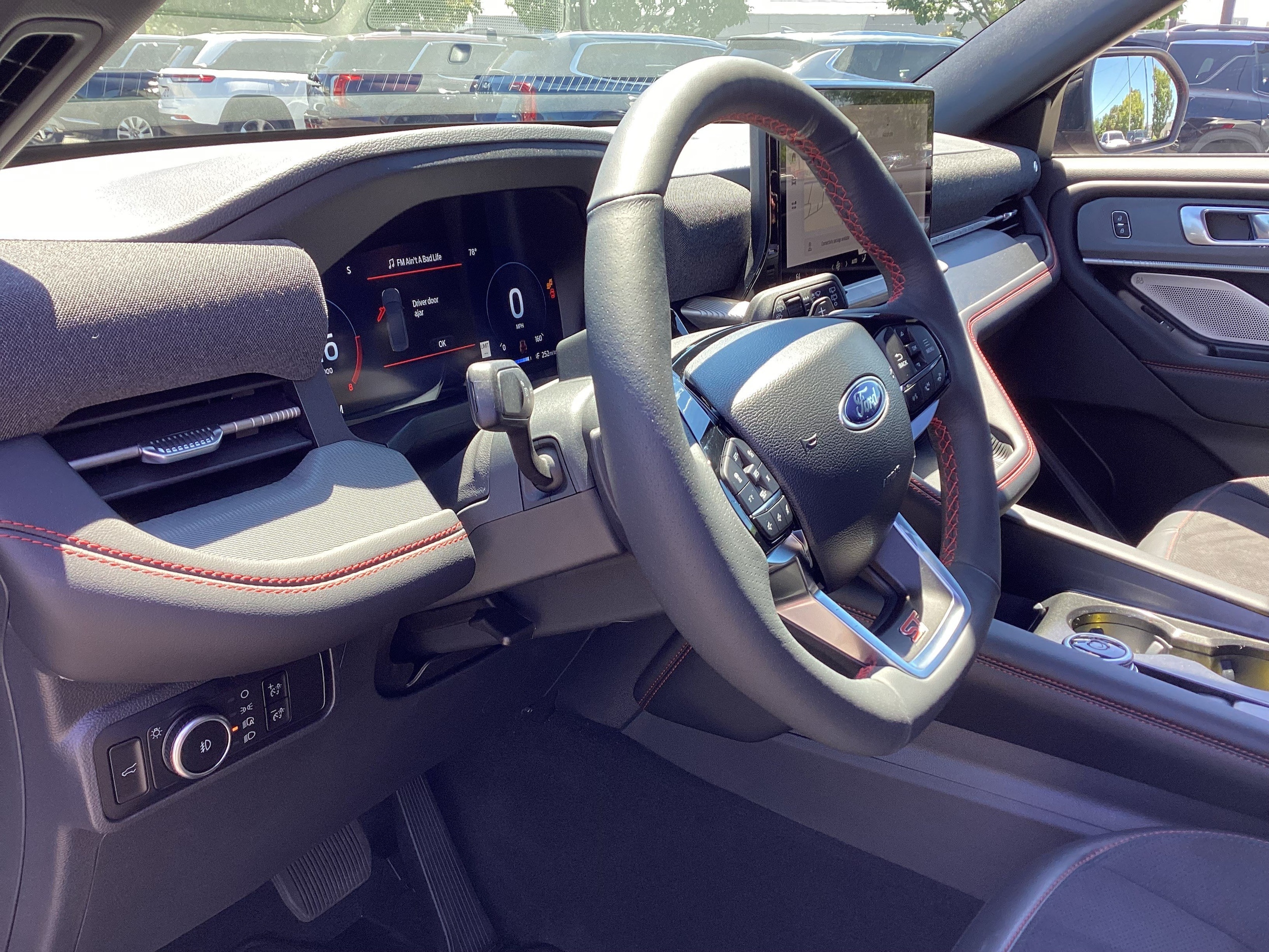 2026 Ford Explorer ST - Photo 11