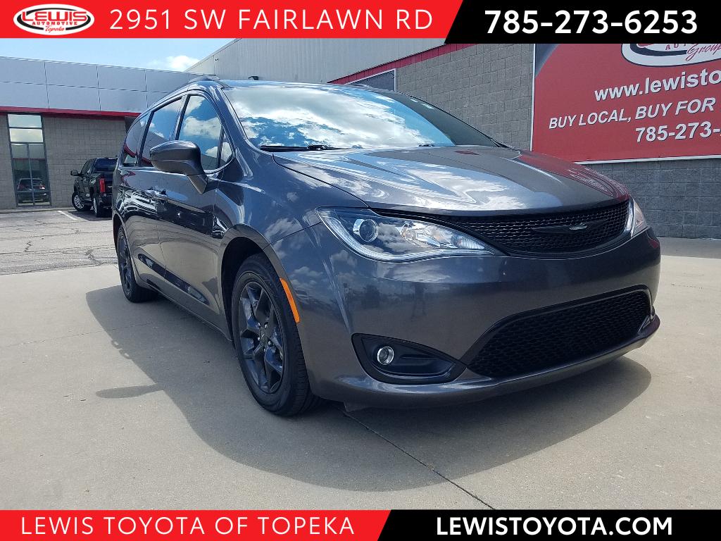 2020 Chrysler Pacifica Touring L Plus Van Passenger Van