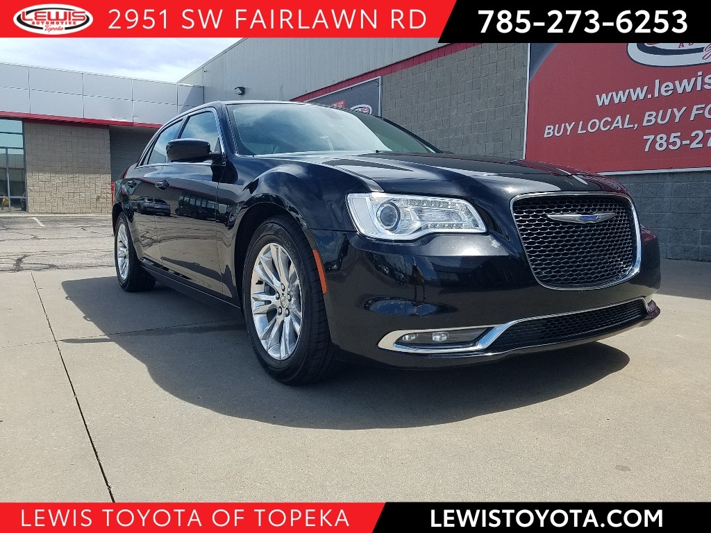 2019 Chrysler 300