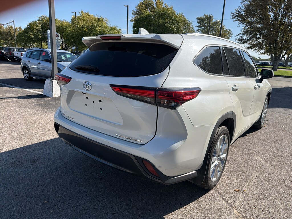 Used 2020 Toyota Highlander Limited SUV