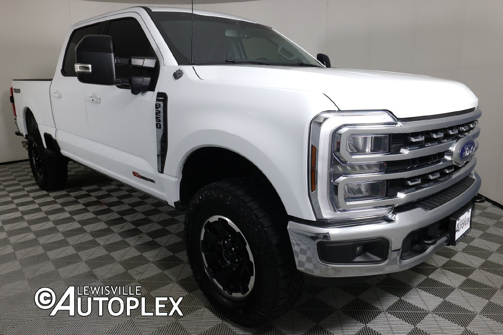 Used 2025 Ford F-250SD Lariat Truck