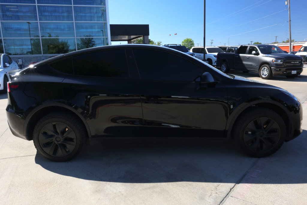 Used 2024 Tesla Model Y Long Range SUV