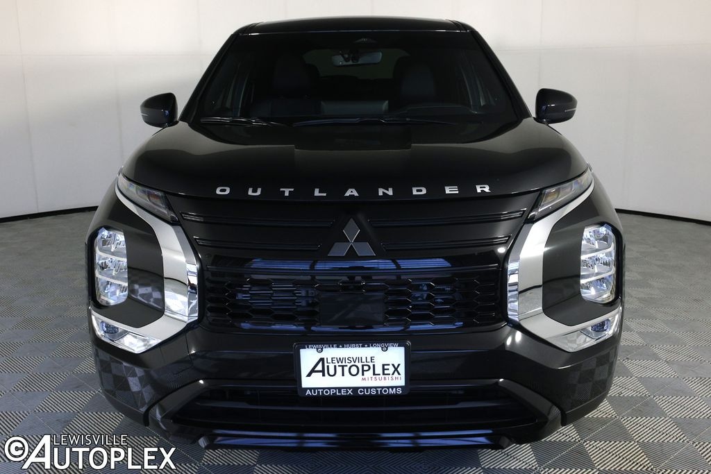 Used 2026 Mitsubishi Outlander LE SUV