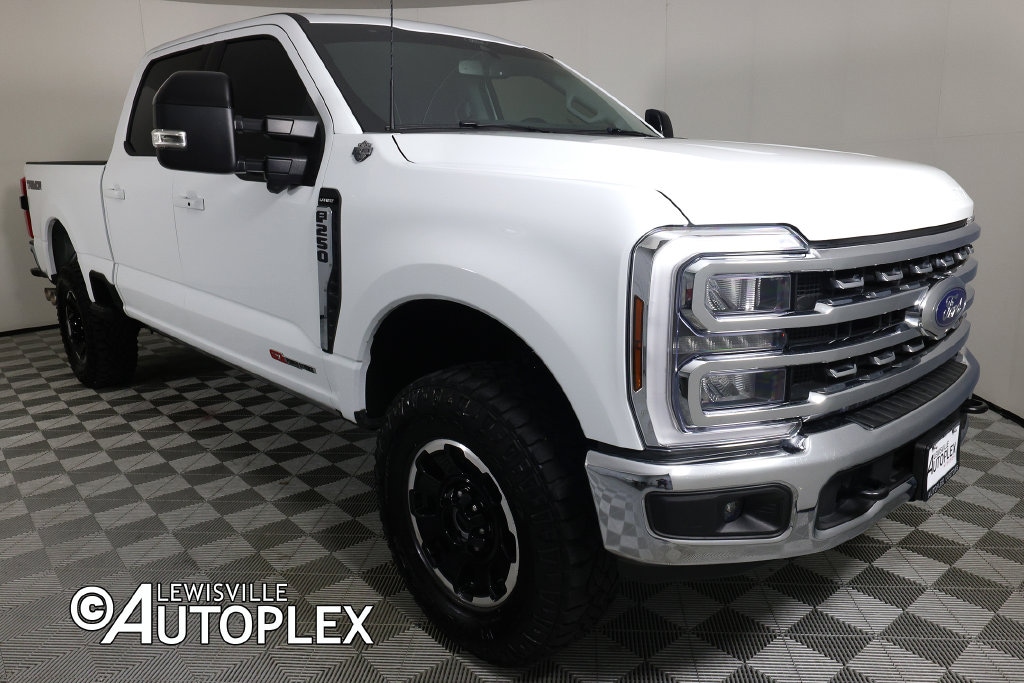 Used 2025 Ford F-250SD Lariat Truck