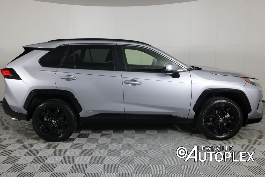 Used 2022 Toyota RAV4 Hybrid SE SUV