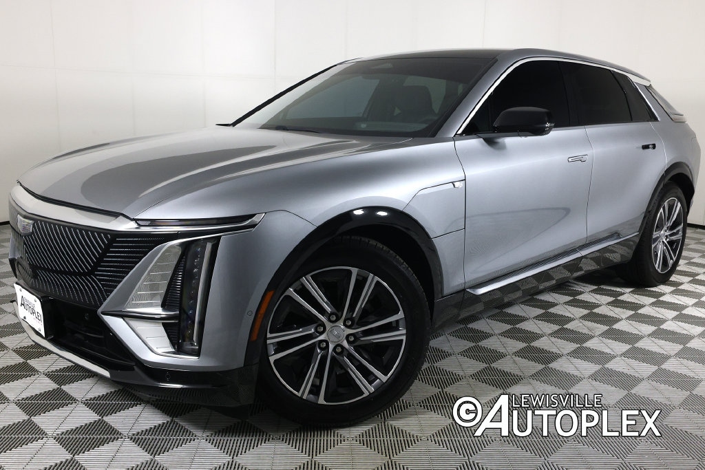Used 2024 Cadillac Lyriq Luxury SUV