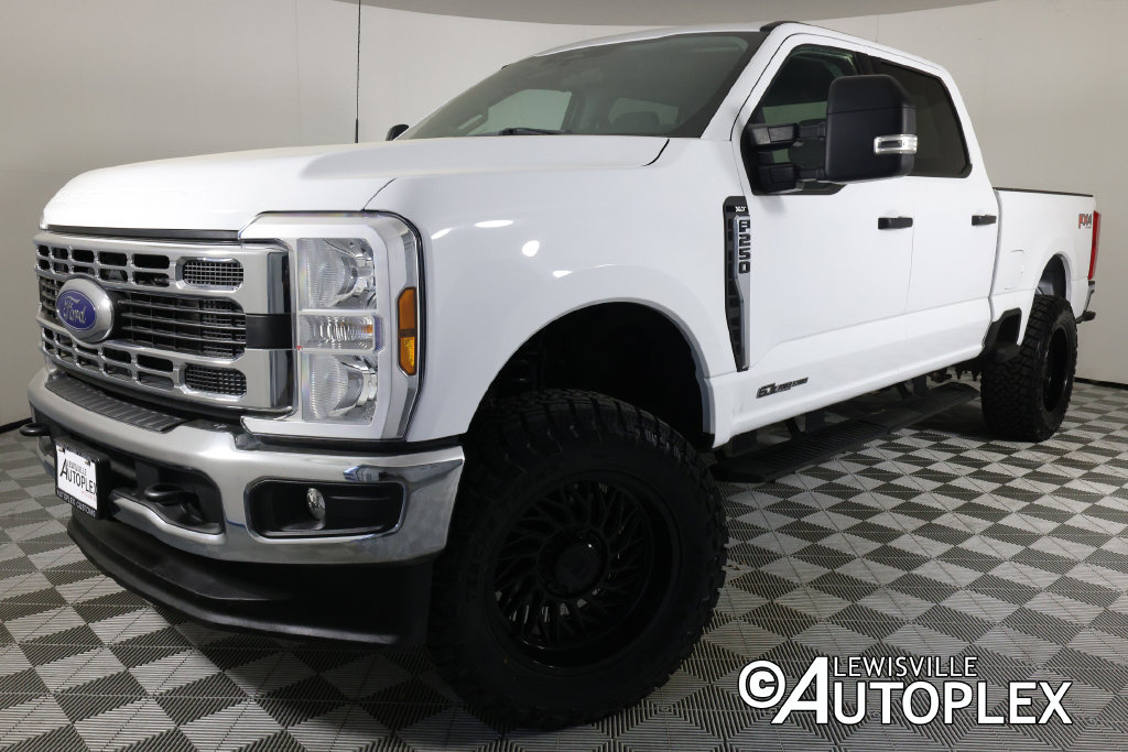 Used 2024 Ford F-250SD XLT Truck
