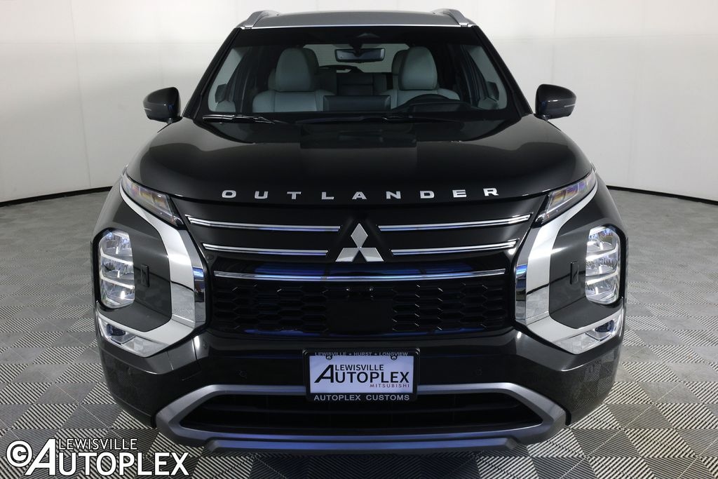 Used 2025 Mitsubishi Outlander Platinum Edition SUV