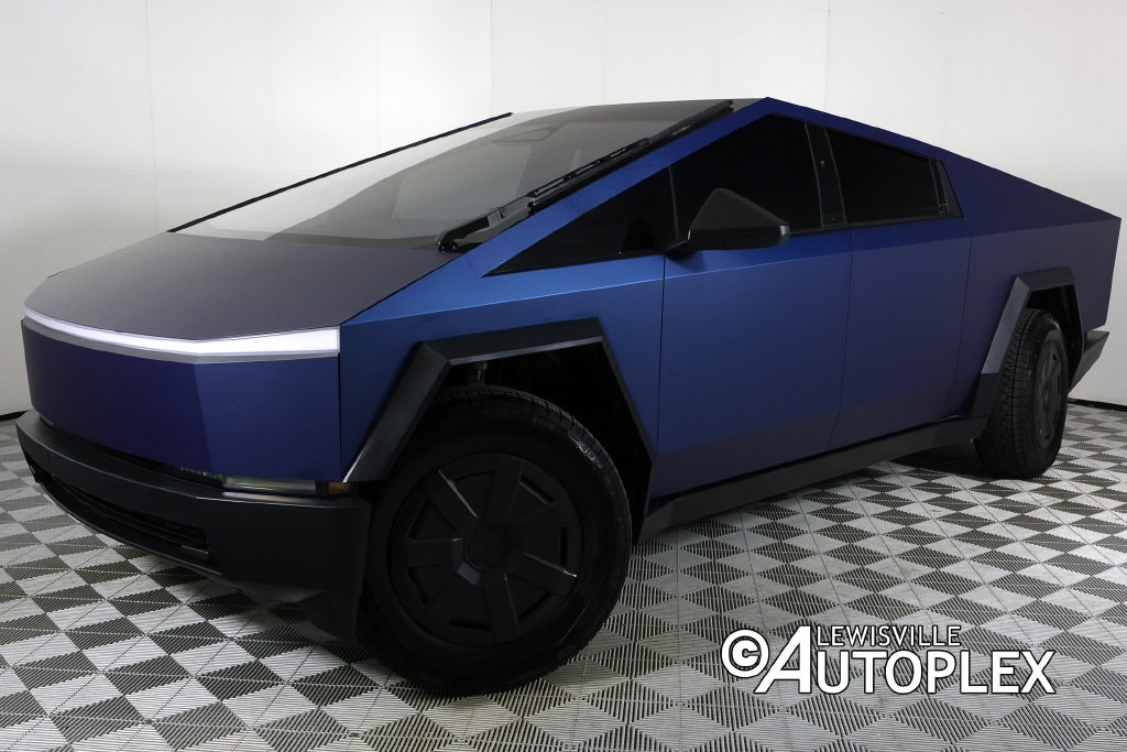 2025 Tesla Cybertruck