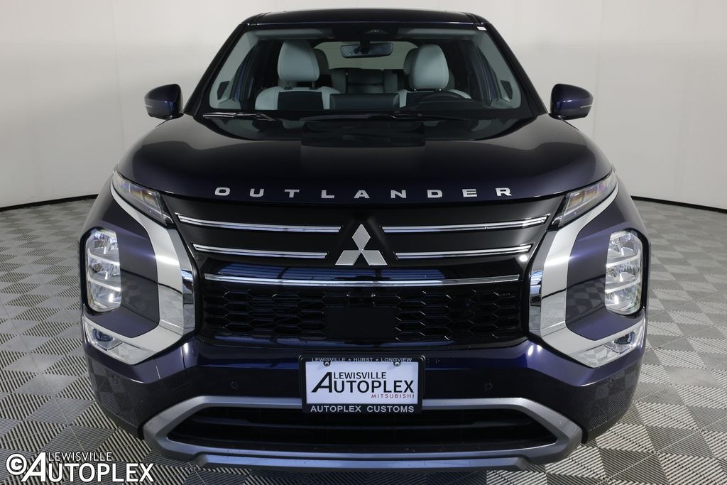 Used 2025 Mitsubishi Outlander SE SUV