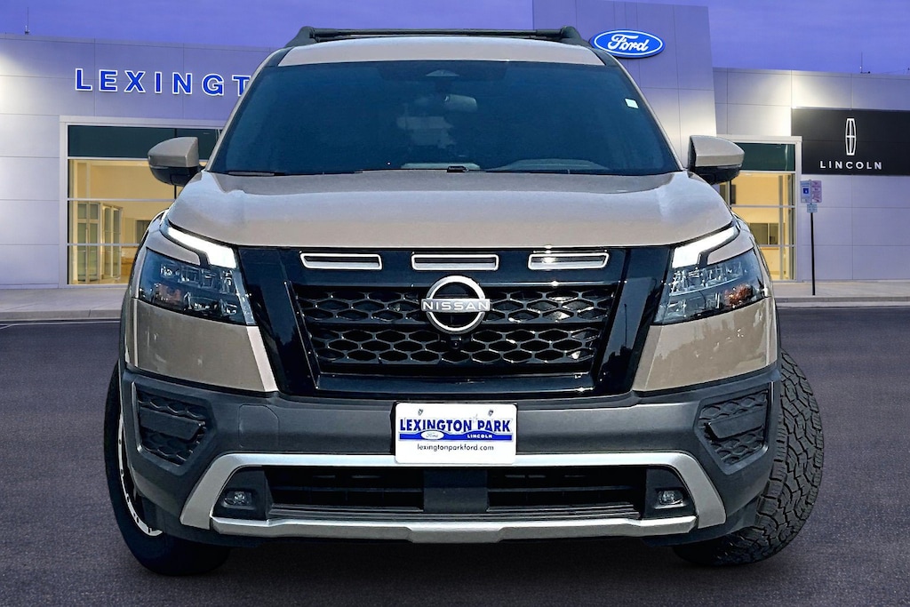 Used 2025 Nissan Pathfinder Rock Creek Rock Creek 4WD