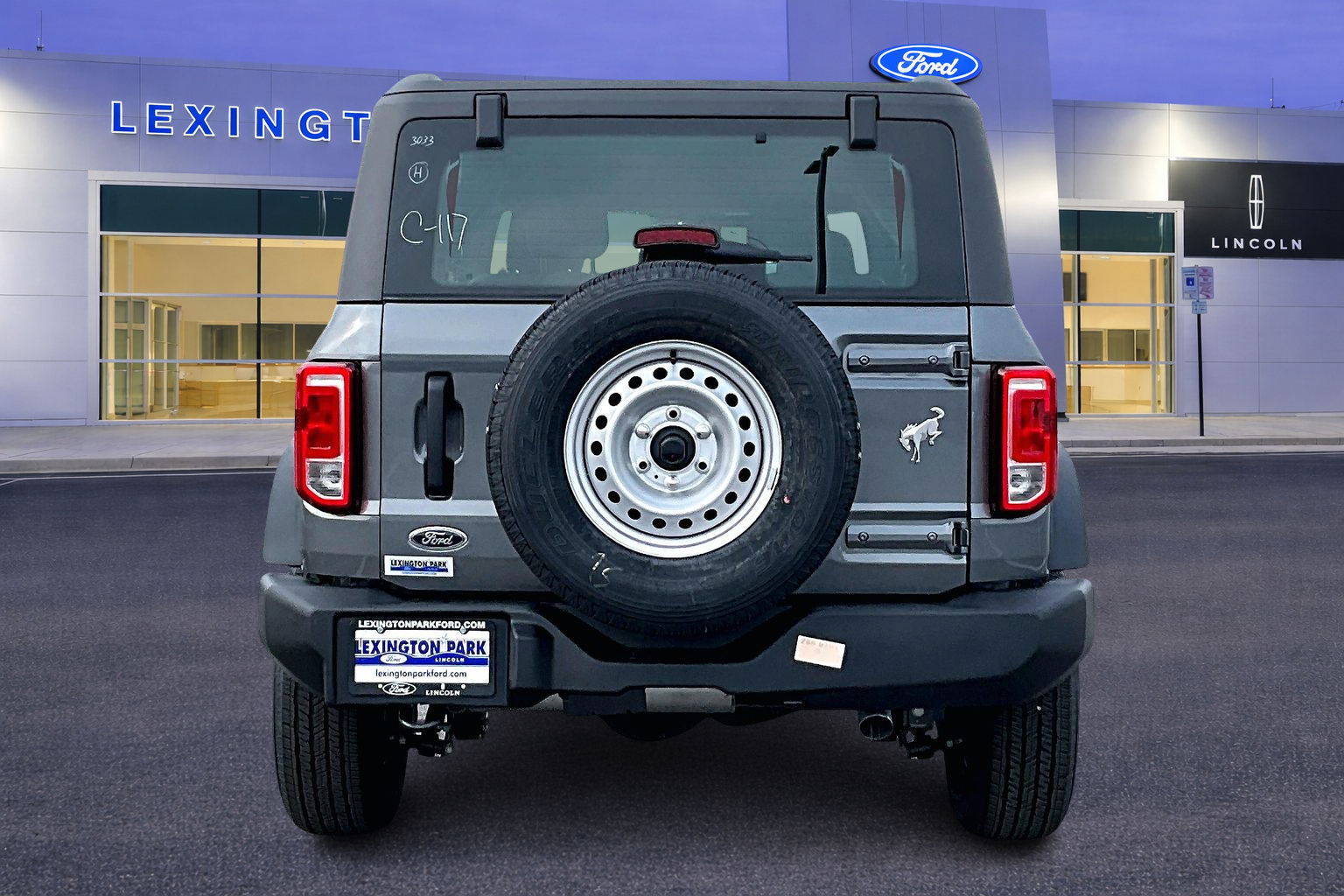 New 2025 Ford Bronco Base 4x4
