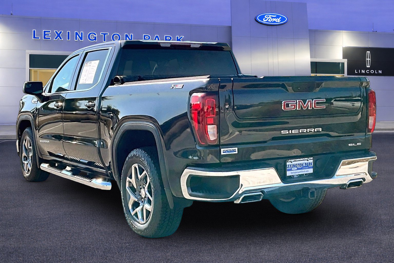 Used 2022 GMC Sierra 1500 SLE 4WD Crew Cab 147 SLE