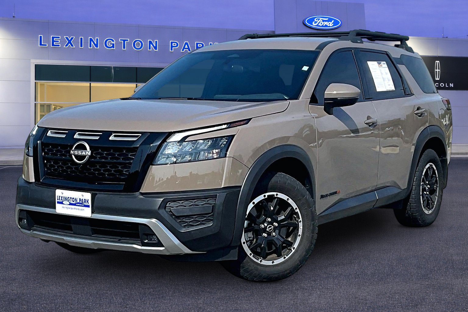 Used 2025 Nissan Pathfinder Rock Creek Rock Creek 4WD
