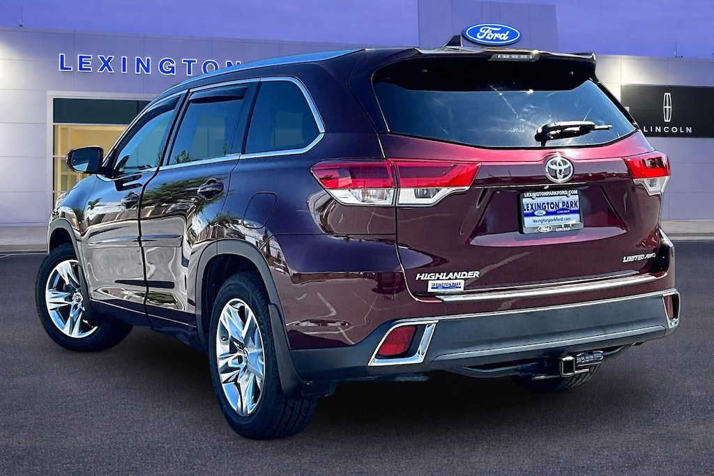 Used 2018 Toyota Highlander Limited Limited V6 AWD