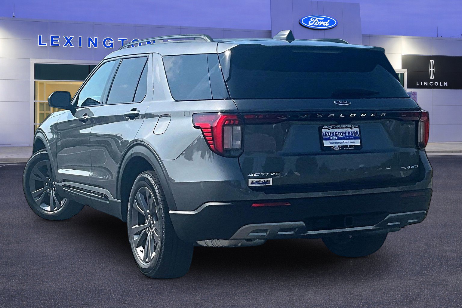 New 2026 Ford Explorer Active w/200A Pkg Active w/200A Pkg 4WD