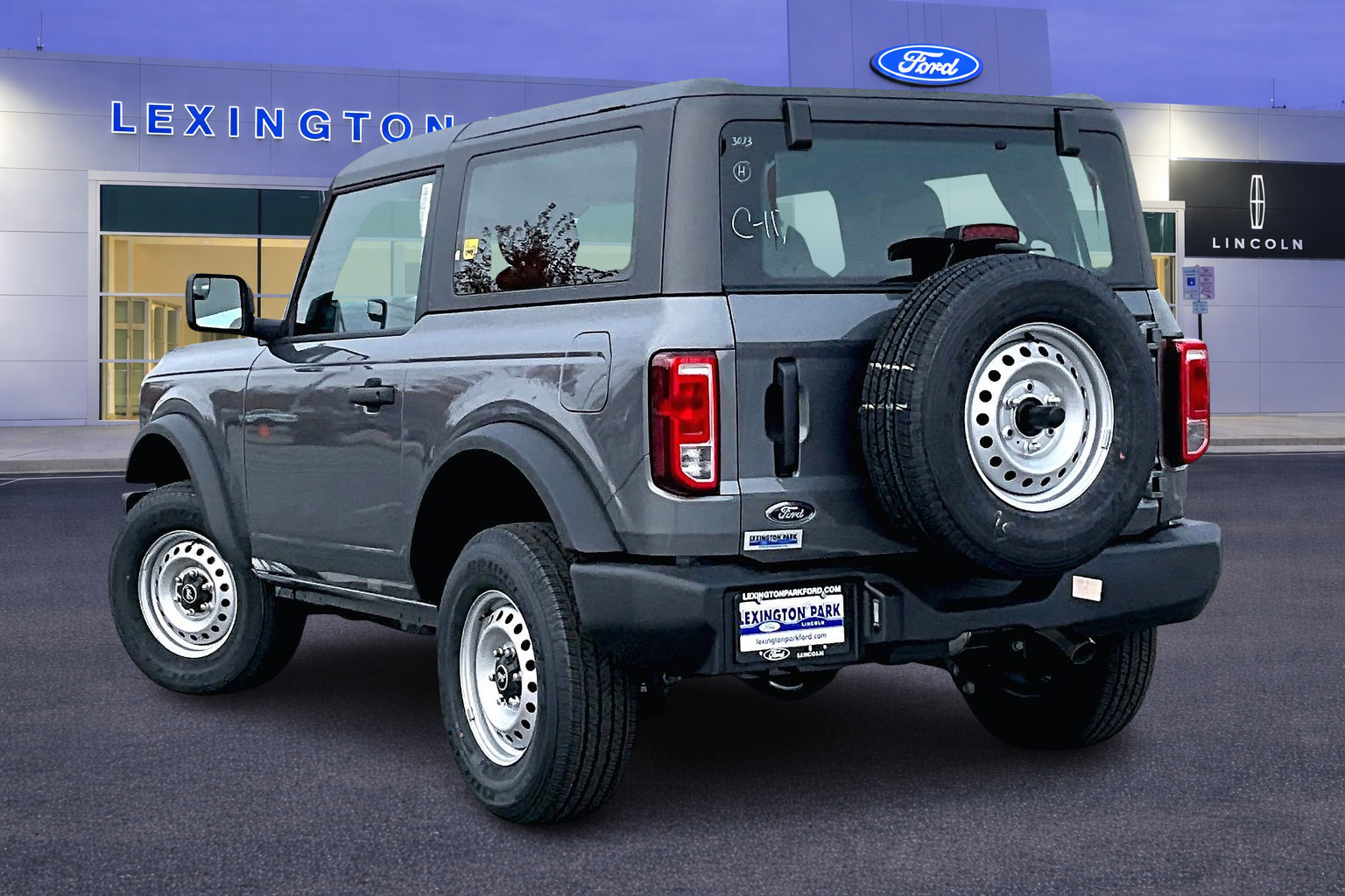 New 2025 Ford Bronco Base 4x4