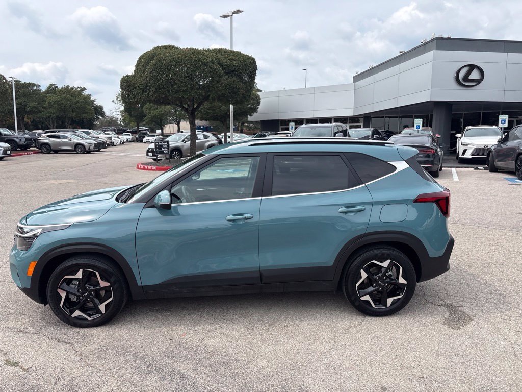 Used 2024 Kia Seltos EX SUV