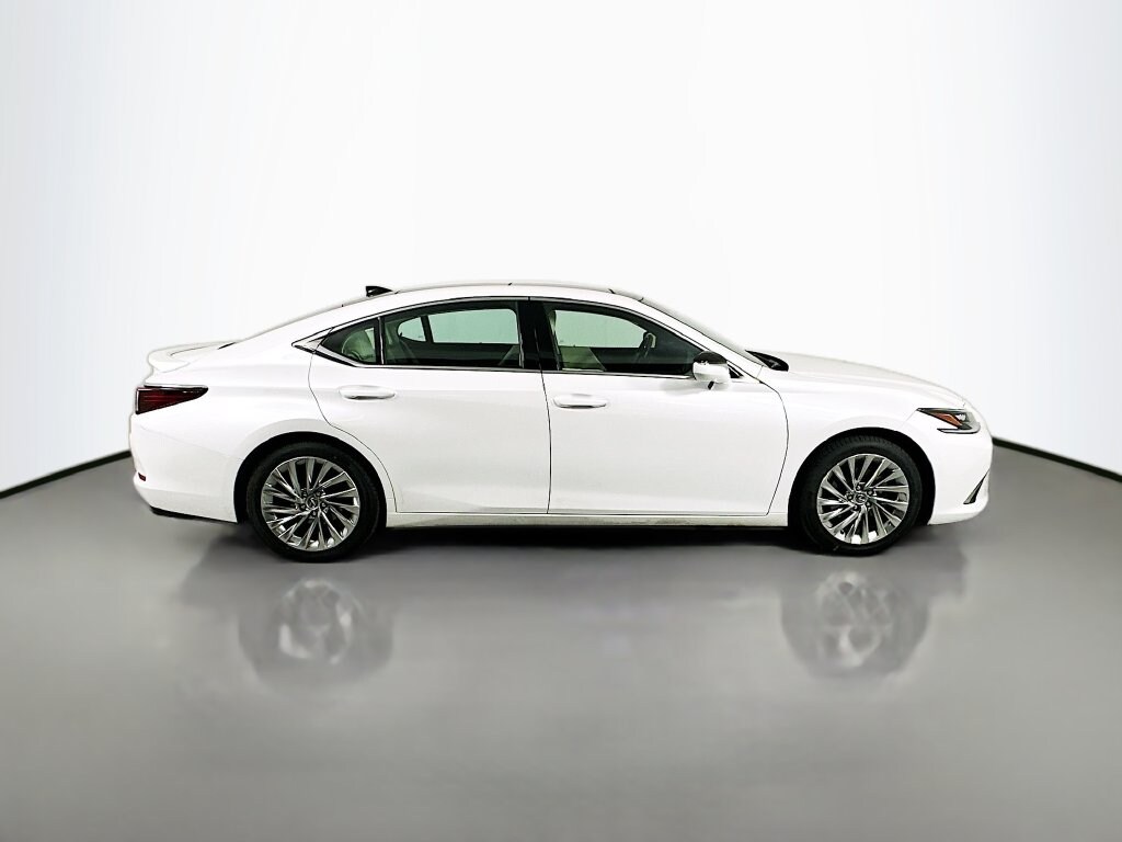 Used 2022 Lexus ES 350 Ultra Luxury Sedan