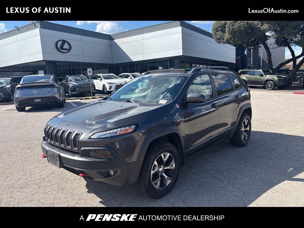 Used 2017 Jeep Cherokee Trailhawk 4x4 SUV