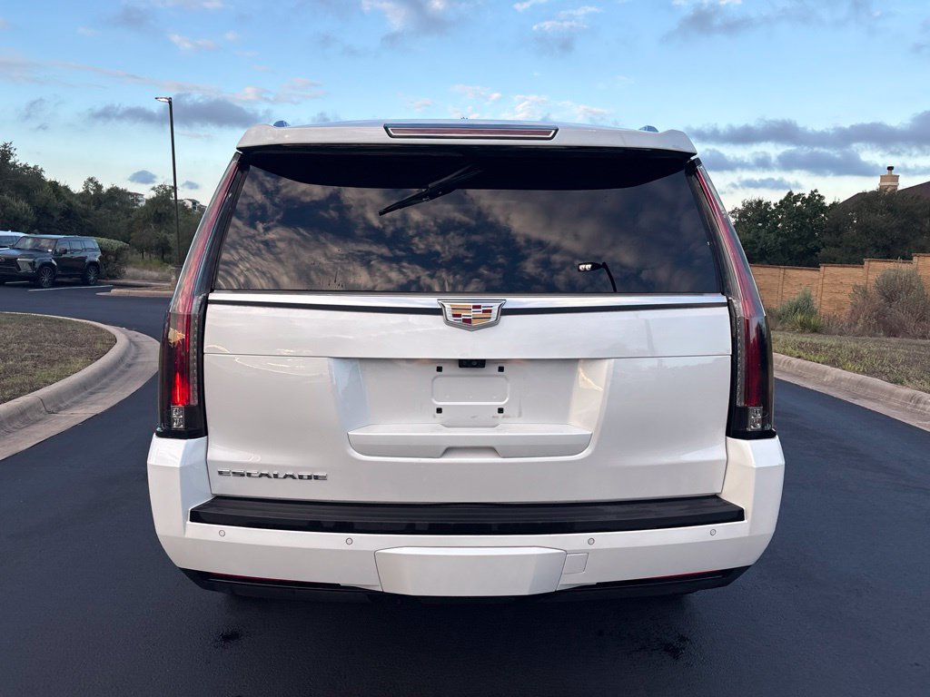 Used 2017 Cadillac Escalade Luxury SUV