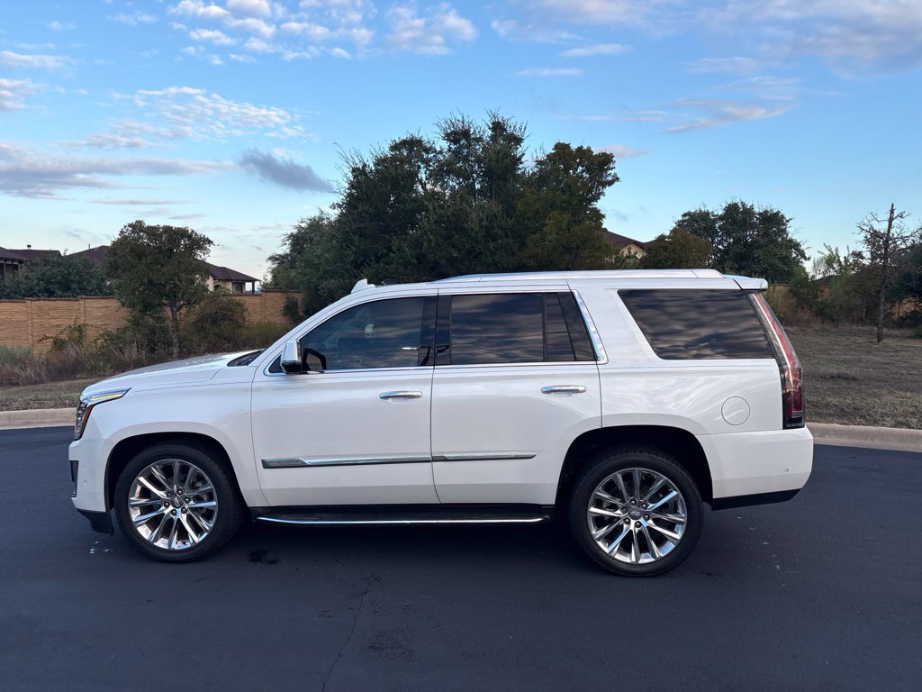 Used 2017 Cadillac Escalade Luxury SUV