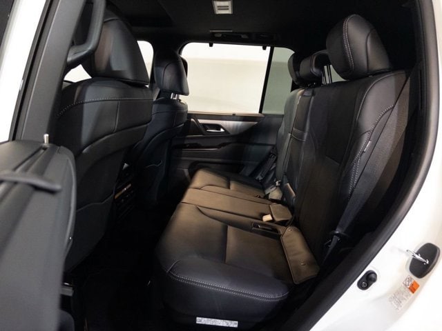 2026 Lexus LX 700h F-Sport - Photo 12