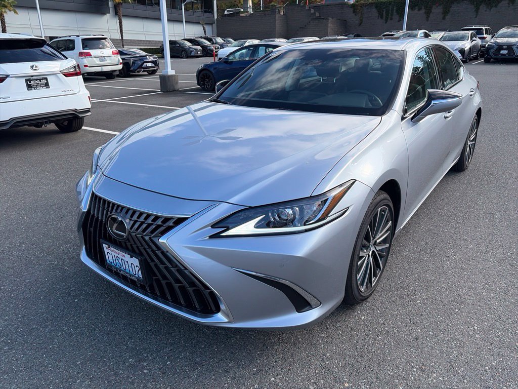 2025 Lexus ES Hybrid