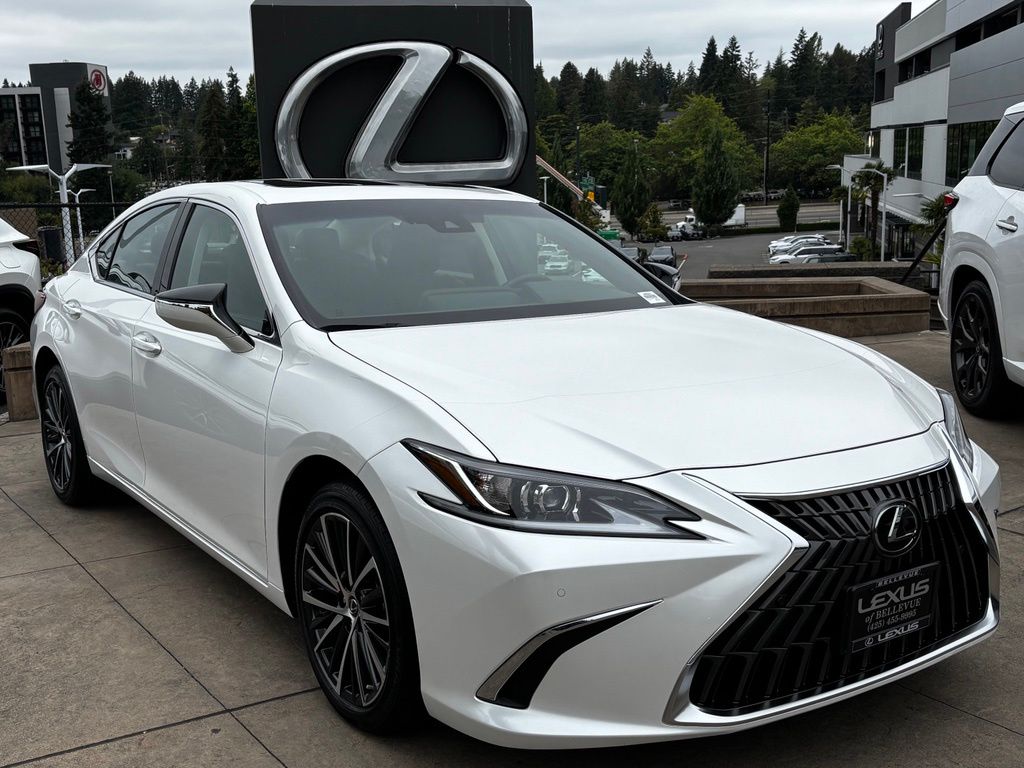 2024 Lexus ES