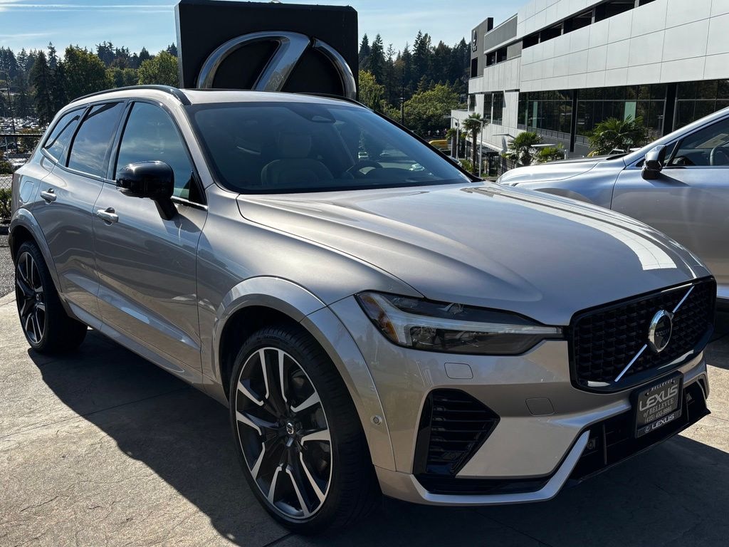 Used 2023 Volvo XC60 Recharge Plug-In Hybrid Ultimate Dark Theme