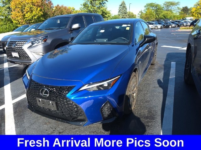 2025 Lexus IS