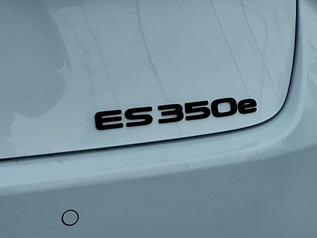2026 Lexus ES BEV 350e Premium - Photo 9
