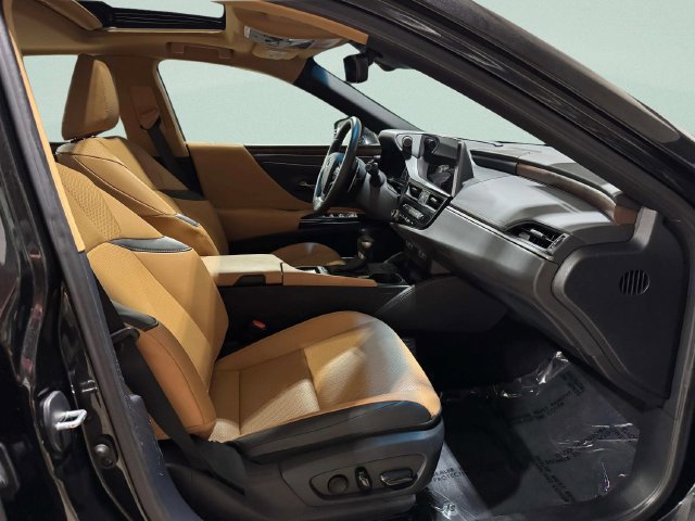 2024 Lexus ES 350 - Photo 27