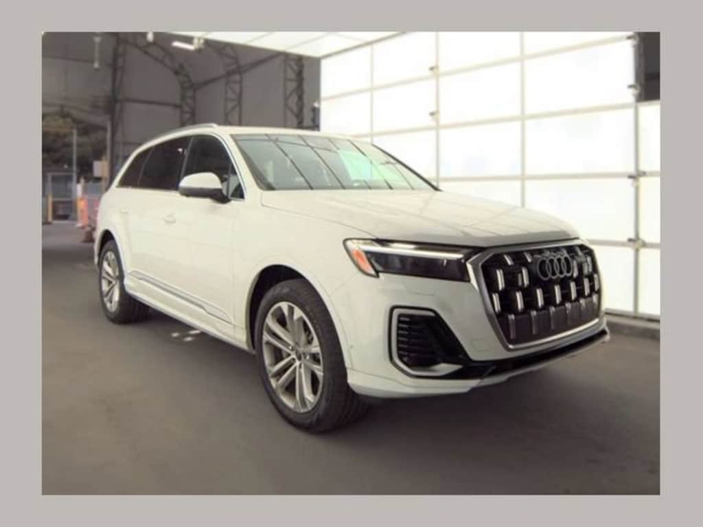 Used 2025 Audi Q7 55 Premium Plus Quattro SUV