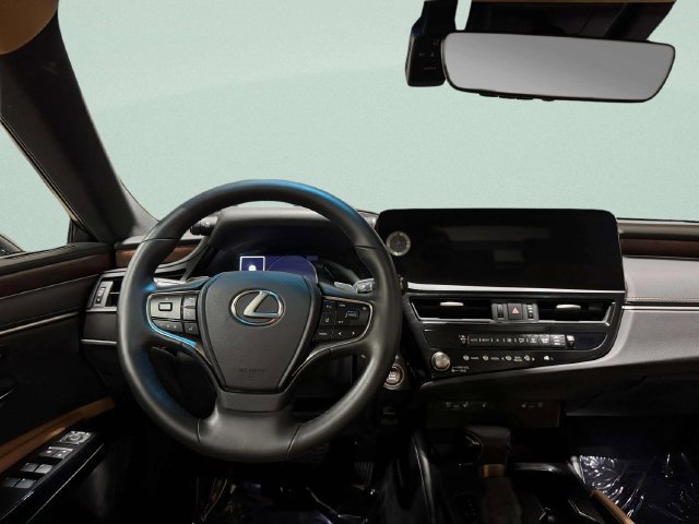2024 Lexus ES 350 - Photo 11