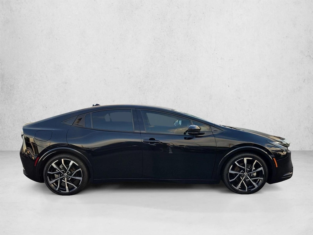 Used 2026 Toyota Prius Plug-In Hybrid XSE Hatchback