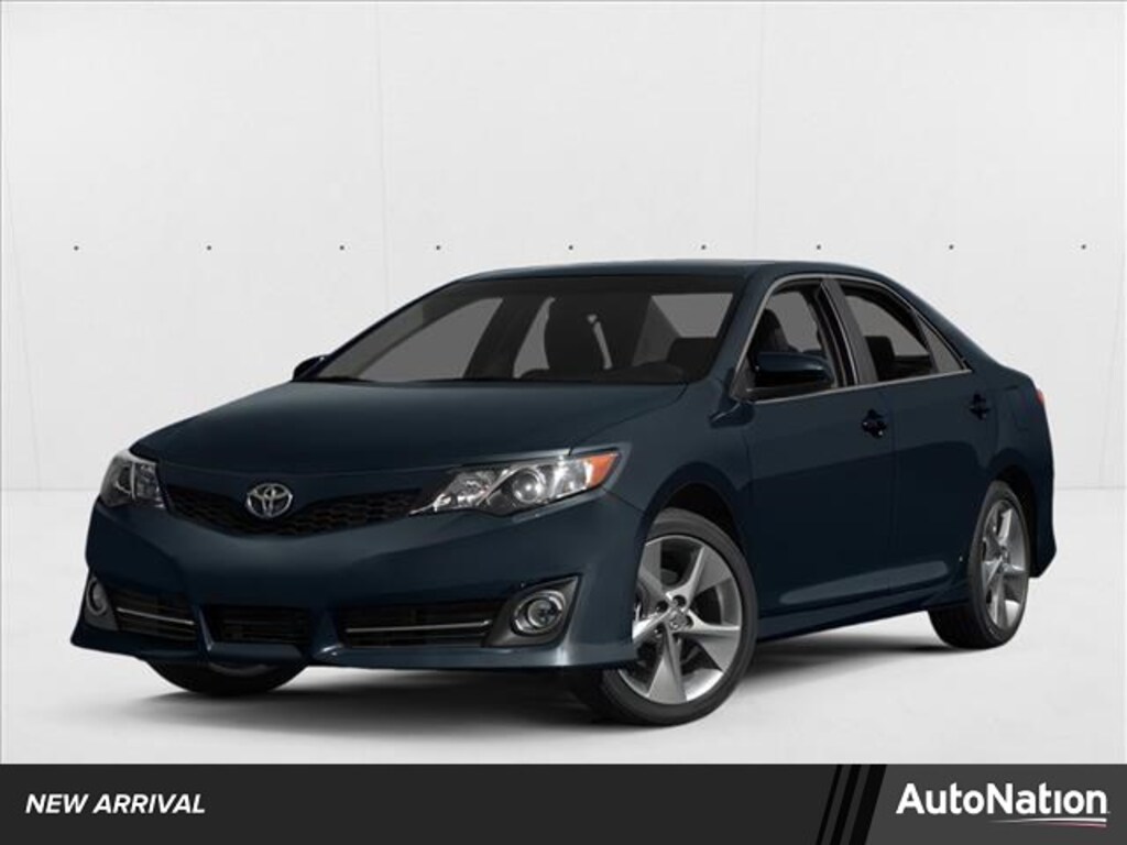 Used 2014 Toyota Camry LE Sedan