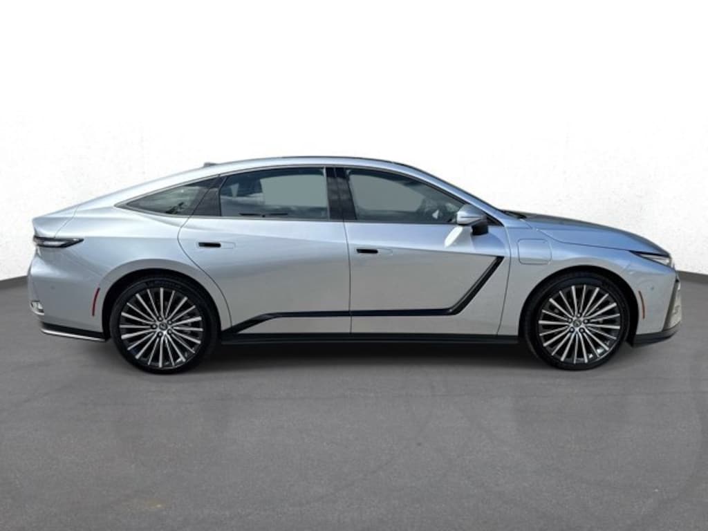 New 2026 Lexus ES 350e LUXURY SEDAN