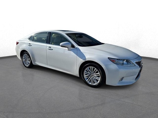 2015 Lexus ES