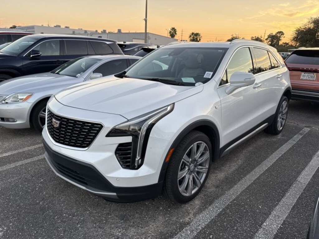 Used 2020 CADILLAC XT4 FWD Premium Luxury