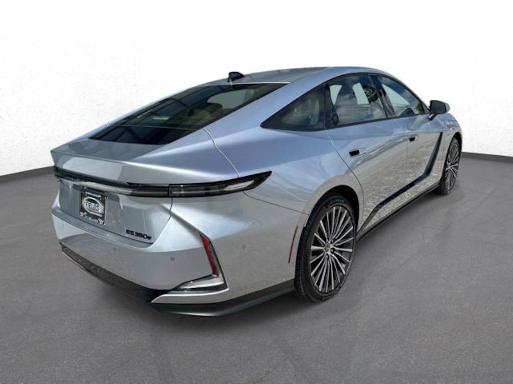New 2026 Lexus ES 350e LUXURY SEDAN