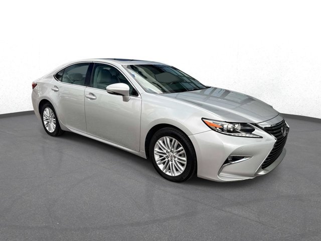 2017 Lexus ES