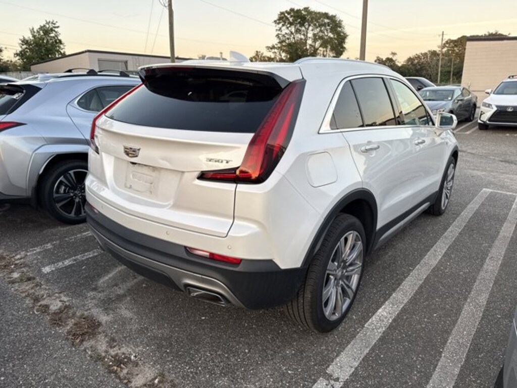 Used 2020 CADILLAC XT4 FWD Premium Luxury