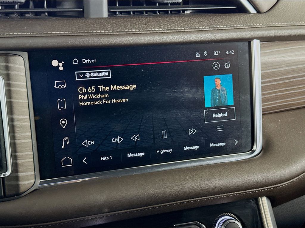 2024 GMC Yukon Denali - Photo 14