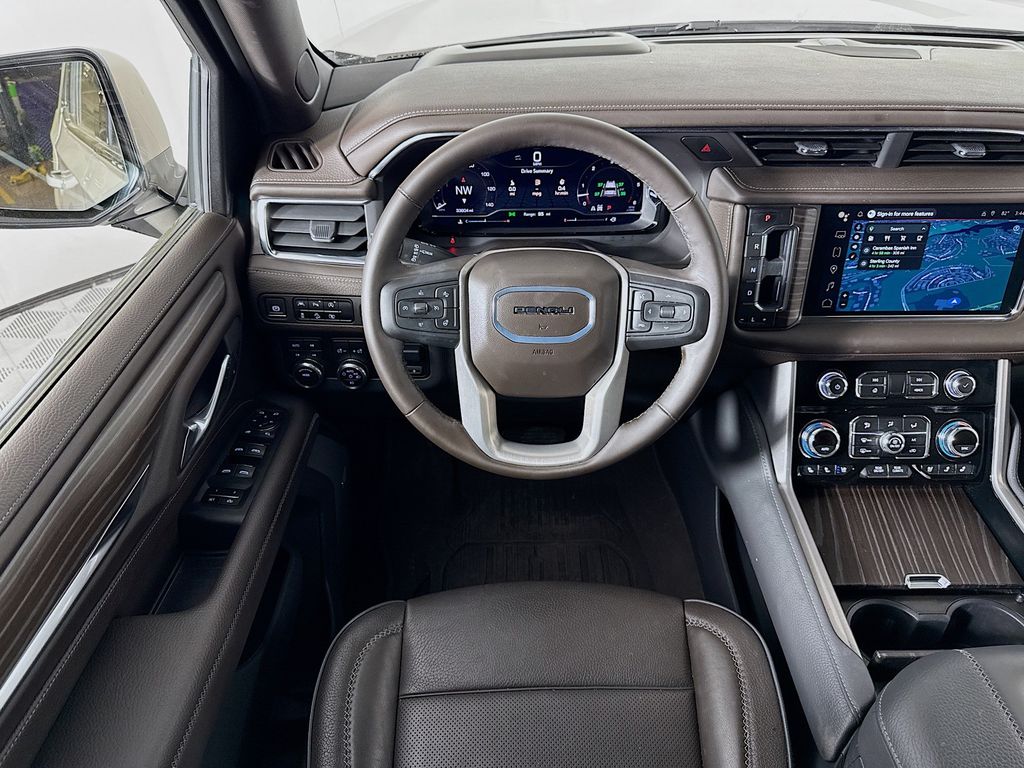 2024 GMC Yukon Denali - Photo 22