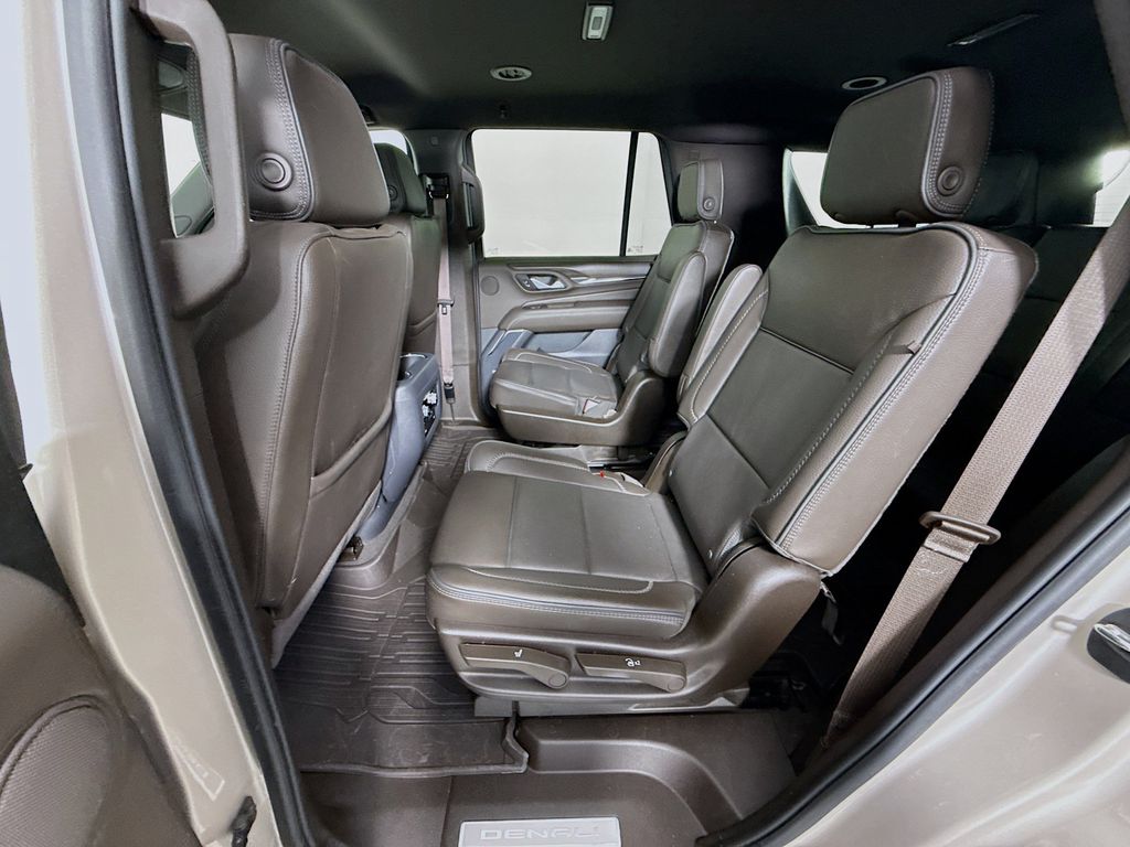 2024 GMC Yukon Denali - Photo 24