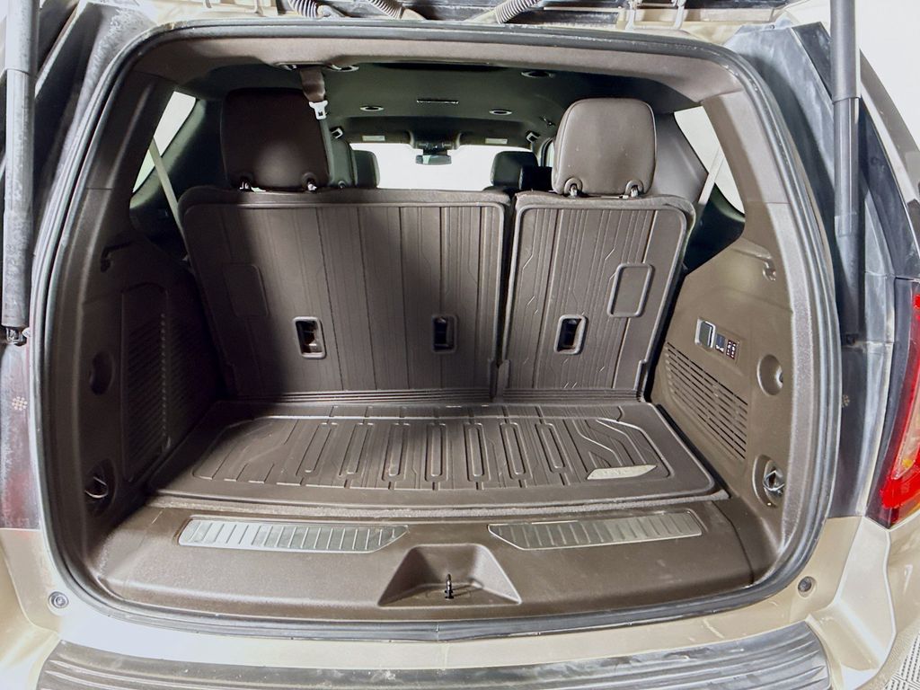 2024 GMC Yukon Denali - Photo 26